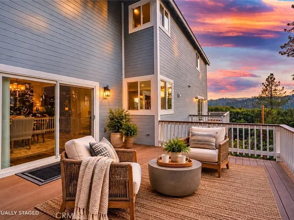 27732 N Bay Rd, Lake Arrowhead, CA 92352