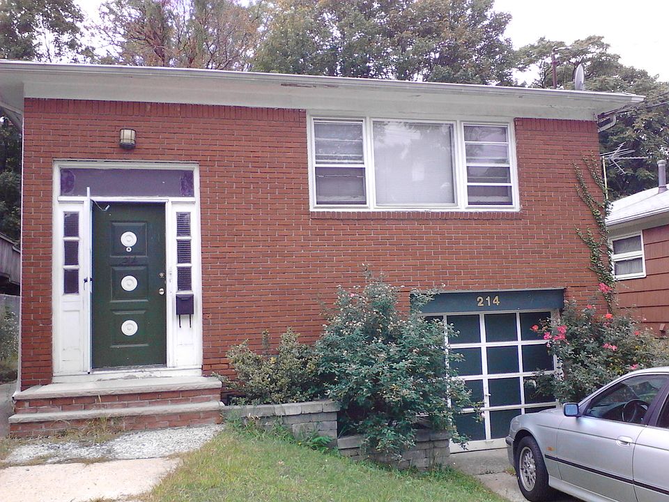 1st image of 214 Lafayette Ave