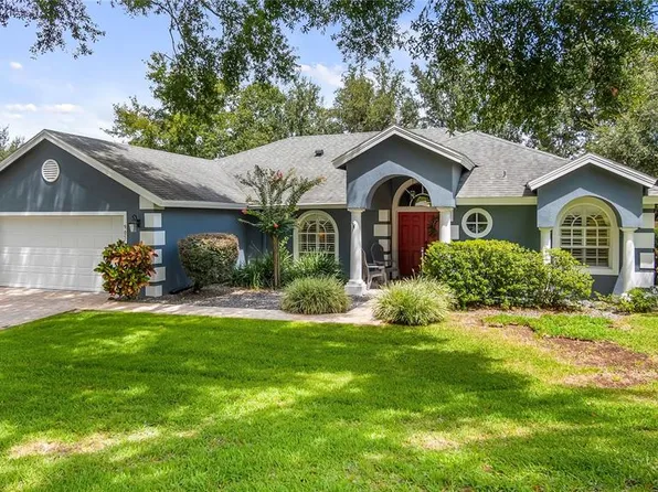 905 Cumberland Cir, Minneola, FL 34715