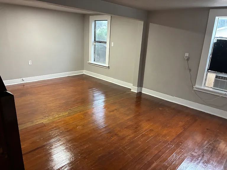 526 E Fordyce Ave — Photo 5