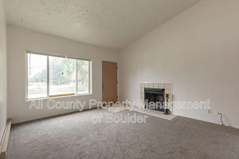 2 bed, 2.0 bath, 1300 sqft, $1,650 — Photo 4