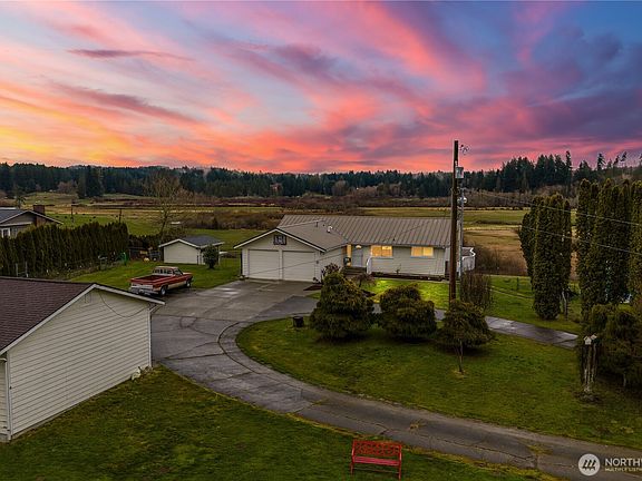 5th image of 7693 Sidney Road SW