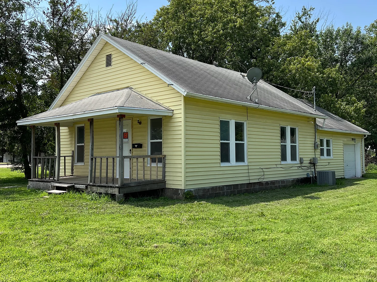 3 bed, 1010 sqft, $1,200 — Photo 1