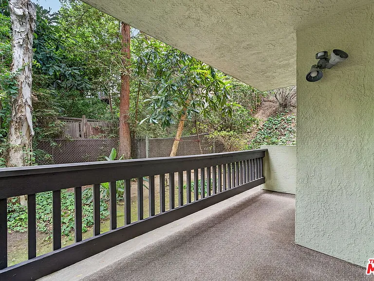 2018 Griffith Park Blvd #123 — Photo 18