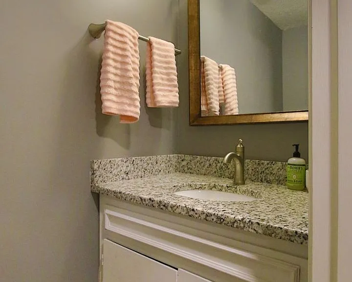 702 Fox Ridge Dr — Photo 7
