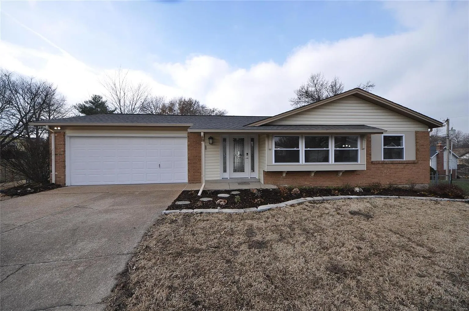 5031 Waringford Dr photo 1