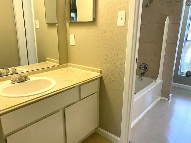 2200 Cypress Landing Dr #E1 — Photo 11