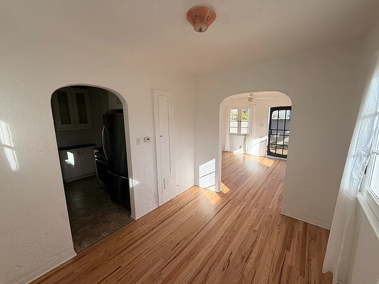 3758 Colonial Ave #1 — Photo 7