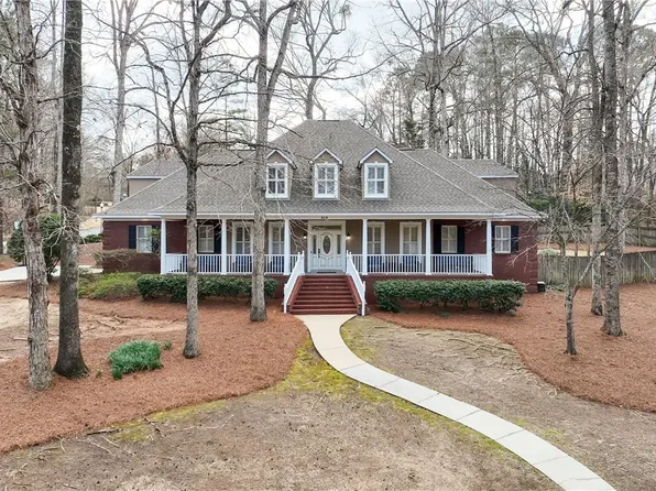 212 Asheton Ln, Auburn, AL 36830