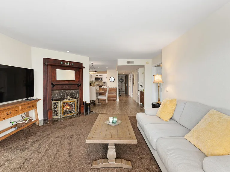2920 Union St #105 — Photo 10