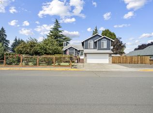 1001 N Broadway St, Estacada, OR 97023