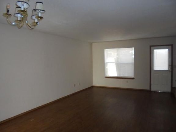 5th image of 1450 E Sequoyah Ct #1450