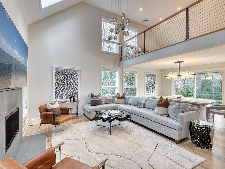 1st image of 43 Scrimshaw Dr