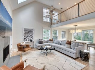 43 Scrimshaw Dr, Southampton, NY 11968