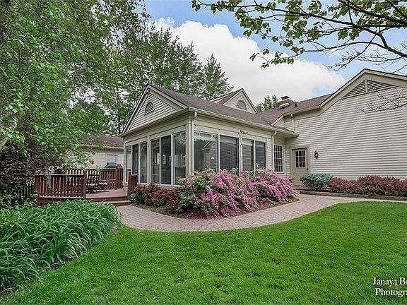 2nd image of 28 Bradley Dr