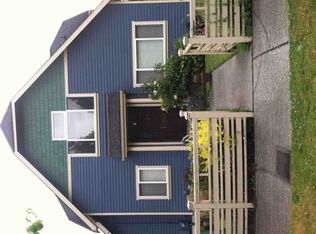 7520 Ravenna Ave NE, Seattle, WA 98115