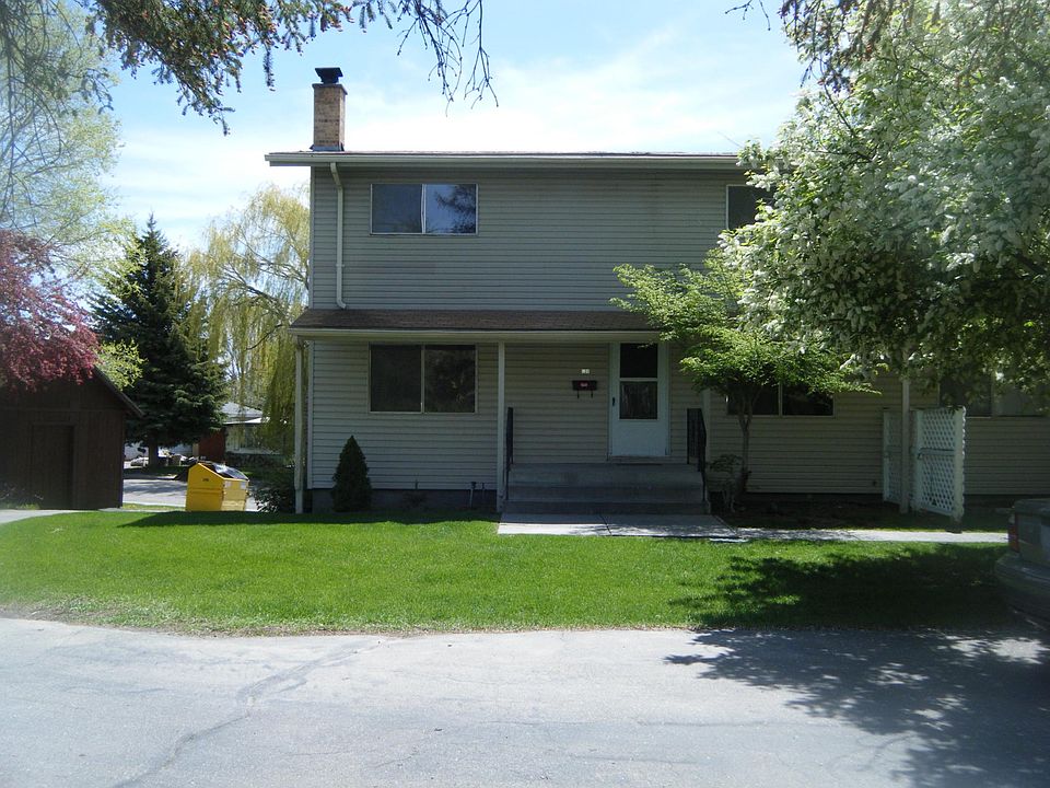 1st image of 520 Vassar Way