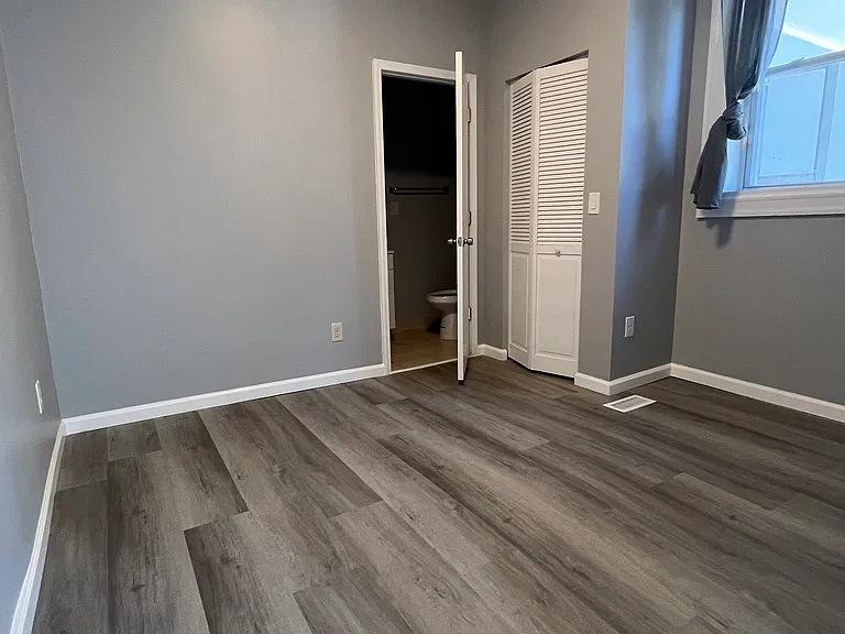 210 E End Ave #2 — Photo 13