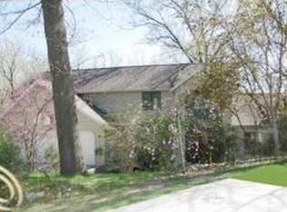 7244 Bishop Rd, Brighton, MI 48116