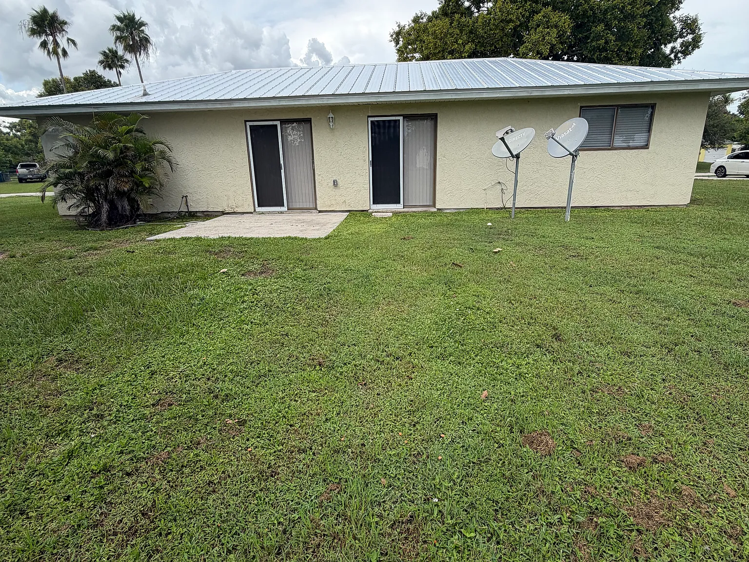 2 bed, 904 sqft, $2,000 — Photo 2