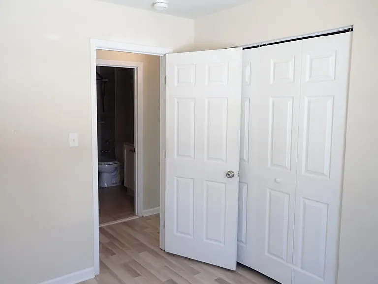 22064 Spring Valley Dr — Photo 23