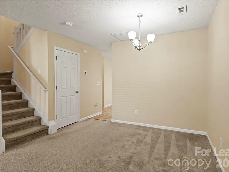 148 Mangum Cir — Photo 15