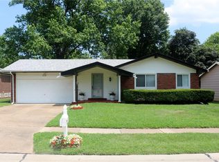 2992 Wintergreen Dr, Florissant, MO