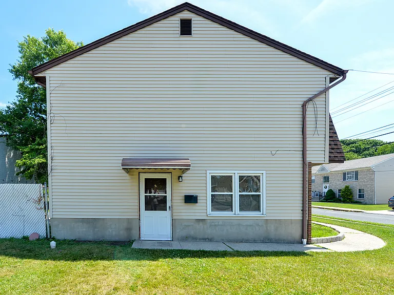 1 Leliarts Ln — Photo 15