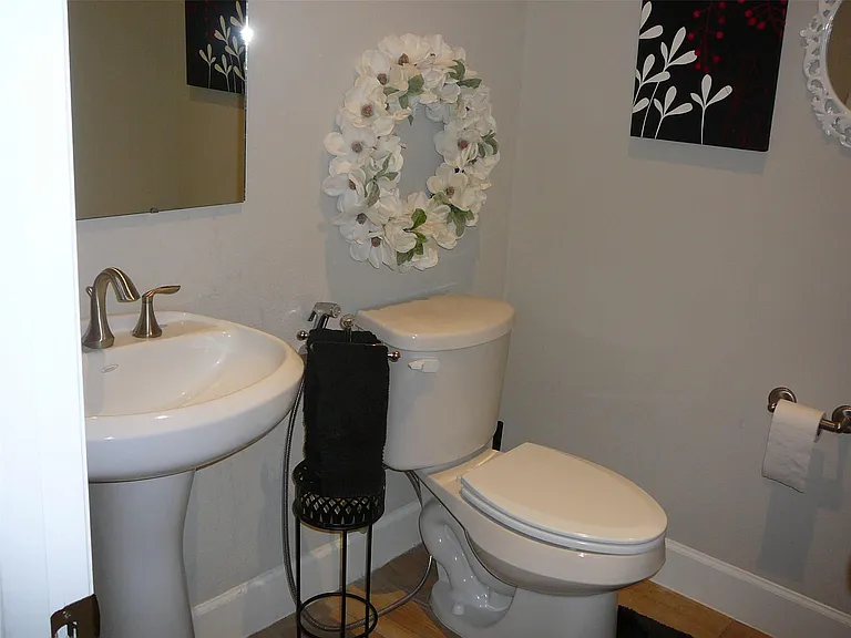 5326 Larkin St — Photo 10