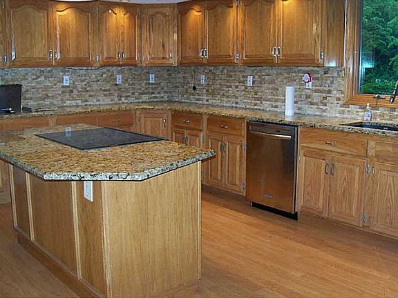 2nd image of 5861 Dogwood Dr