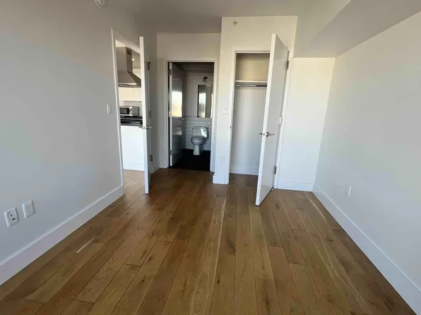 504 Myrtle Avenue image 4 of 23