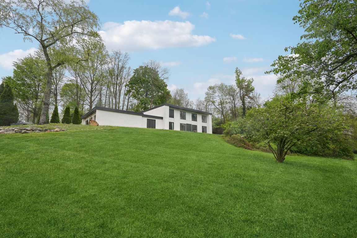 6164 Afton Crst, Indianapolis, IN 46220 | Zillow