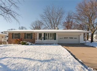 5843 1st Ave SW, Cedar Rapids, IA 52405