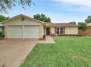 3820 Wedgworth Rd S, Fort Worth, TX 76133