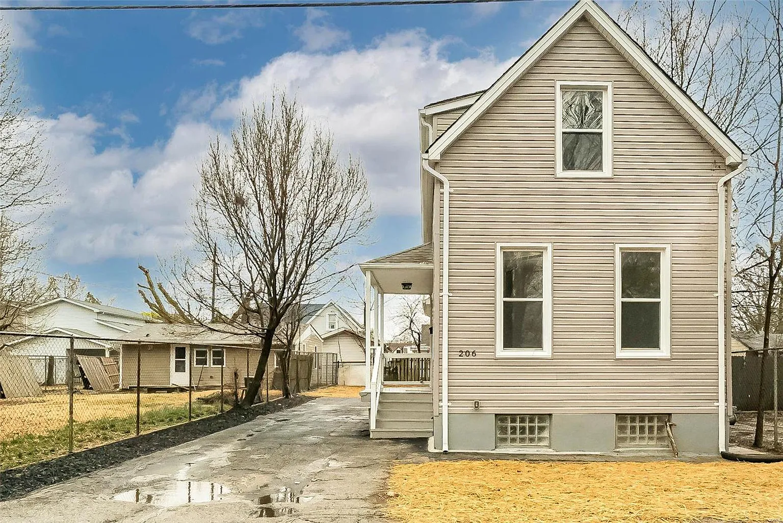 206 E Felton Ave photo 1