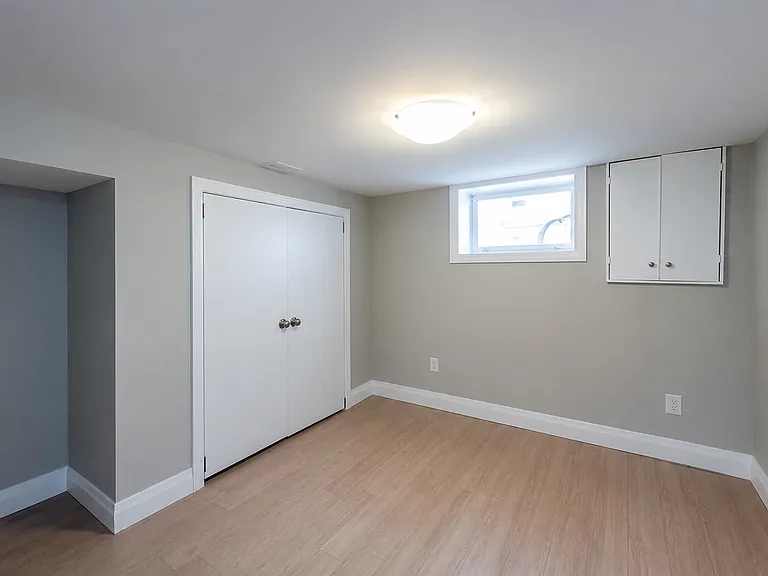 605 Mohawk Rd E #BASEMENT — Photo 10