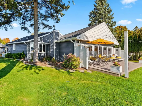 9538 Holt Park Rd, Suring, WI 54174