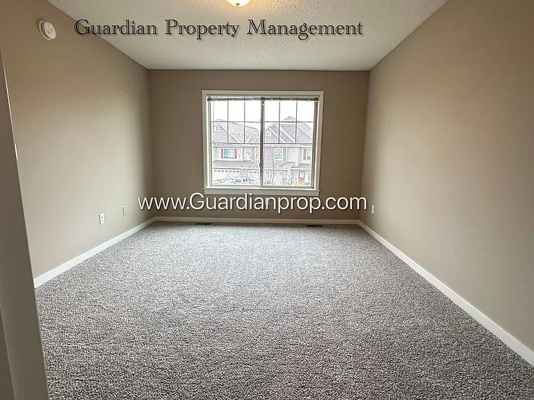 9927 Vera Cruz Ln N — Photo 16