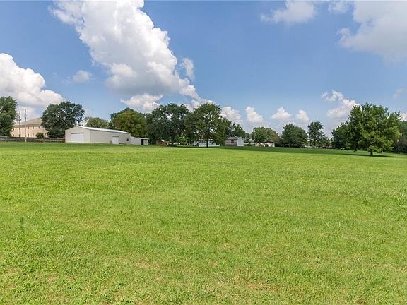 4th image of 6800 Price Alley Dr