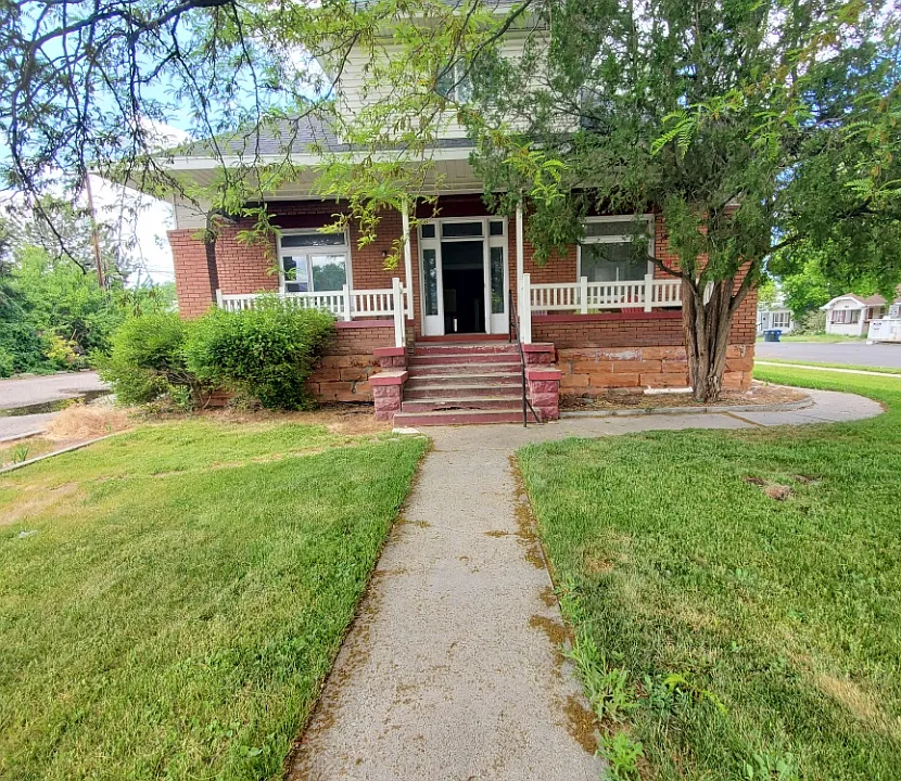 290 E Truman Ave #Ave;-unit 8