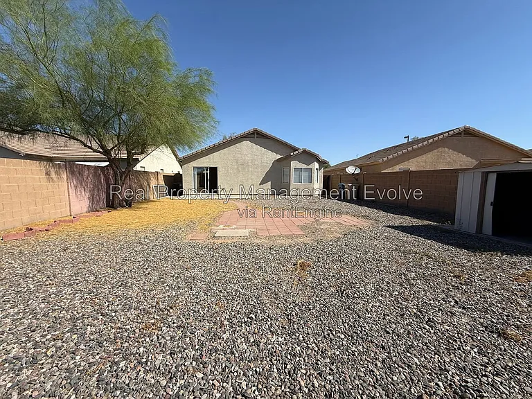 22621 W Yavapai St — Photo 24
