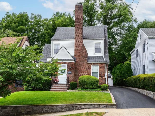 32 Hillview Avenue, Port Washington, NY 11050