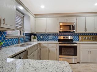 2817 Countrywood Ln, Edmond, OK 73012