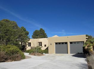 2126 Candelero St, Santa Fe, NM 87505