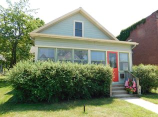 417 E 8th St, Michigan City, IN