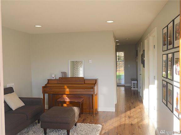 3rd image of 15702 64th Avenue Ct E