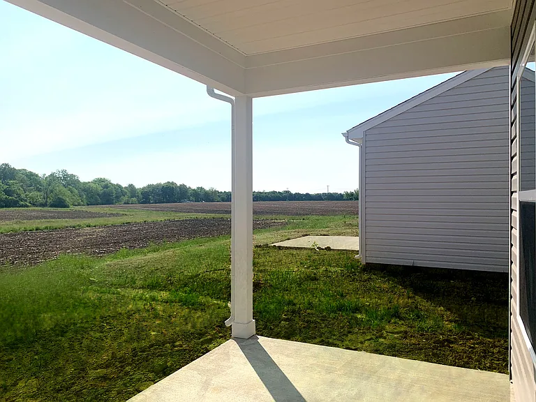Avalon Bluffs — Photo 39