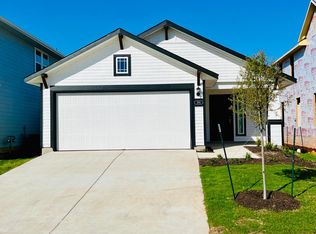 200 Living Reef Dr, Maxwell, TX 78656