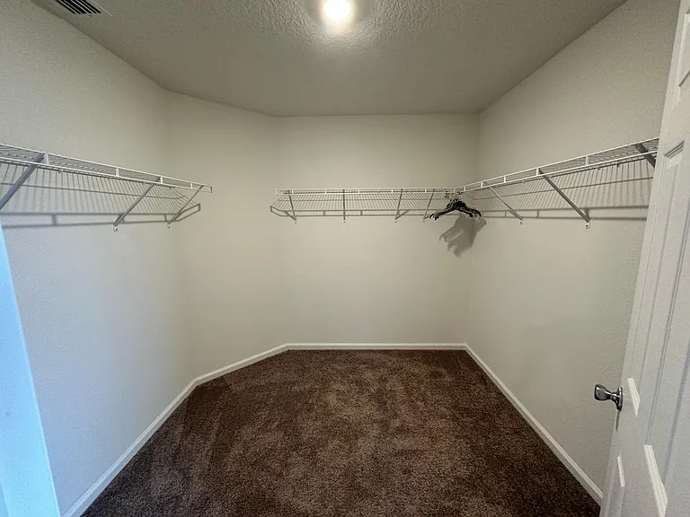 11063 Stapleton Dr — Photo 9