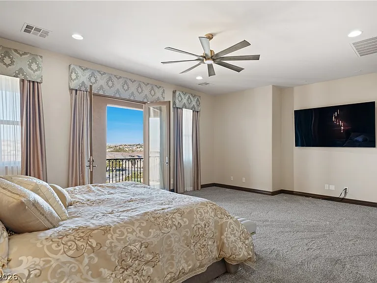 904 Calville Estates Ct — Photo 52